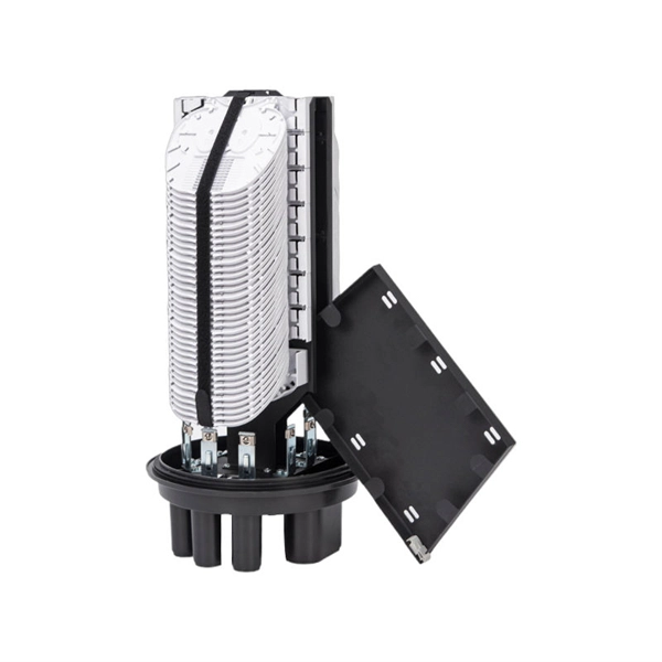 Can the router be reconnected to the fiber optic cable 
