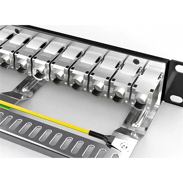 Live wire touches the outer casing of the distribution box