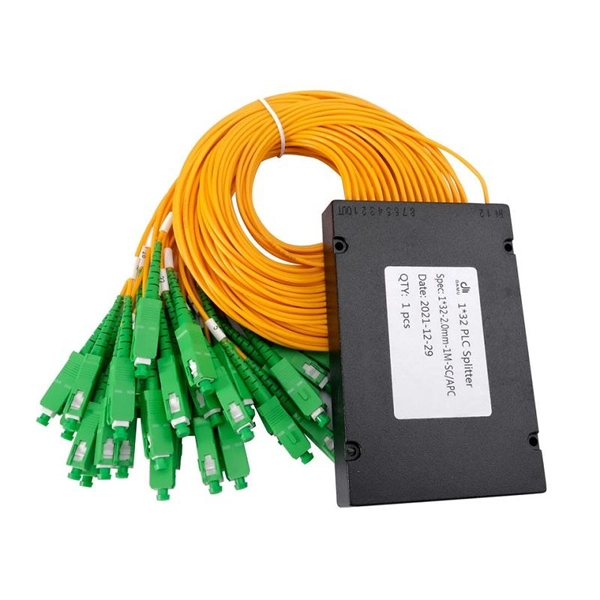 How many cores are there in a total outdoor single-mode optical fiber 