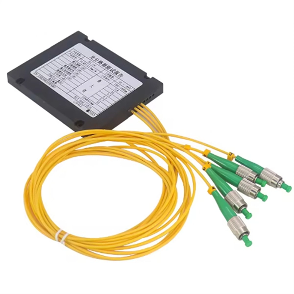 How to secure the switch door of the electrical distribution box